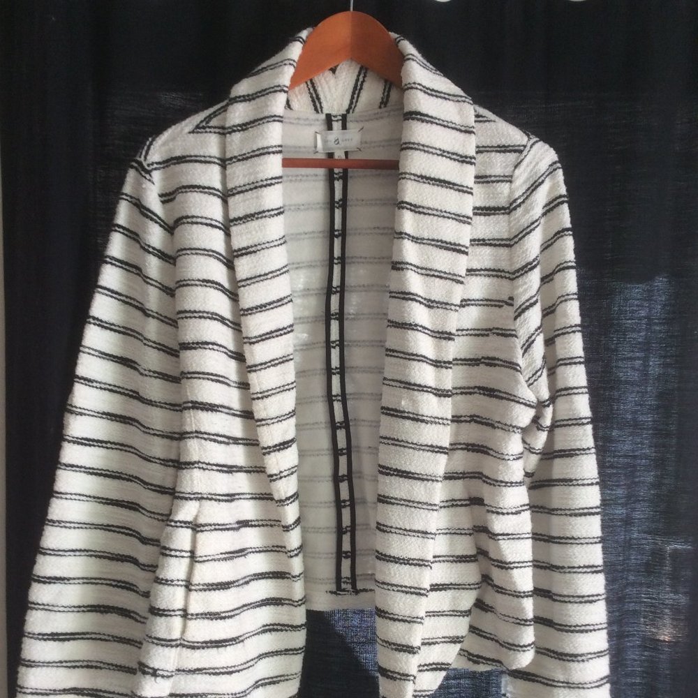 LOU & GREY  Loft French Terry open front blazer/light jacket